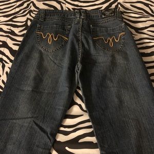 75%cotton\ Algoon cotton\23%polyester/2% spandex jeans